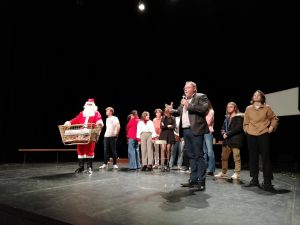 spectacle-directeur-perenoel-noel-elves