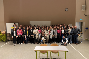 groupe-eleves-proviseur-lycée-forum